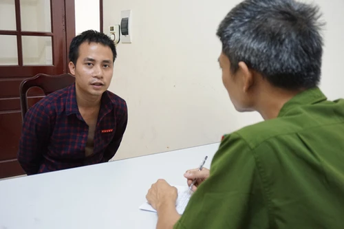 Bắt lái xe taxi cướp giật tài sản của người nước ngoài