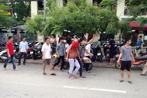 Ẩu đả tại quán bia, nhiều người bị thương