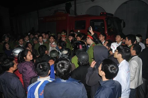 Cảnh sát PCCC 4 tỉnh hiệp lực, chữa cháy chợ phố Hiến 