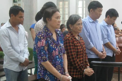 Các bị cáo trong vụ án kinh doanh đa cấp "bậy" lần lượt lĩnh án