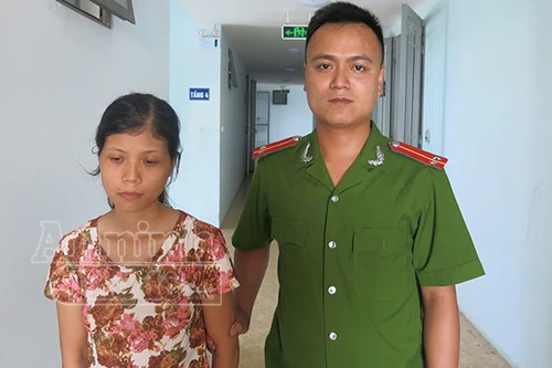 Đại sứ Kazakhstan gặp “nữ đạo chích” trong siêu thị