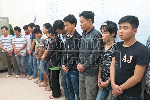 Triệt xoá “ổ bạc” lớn ven sông