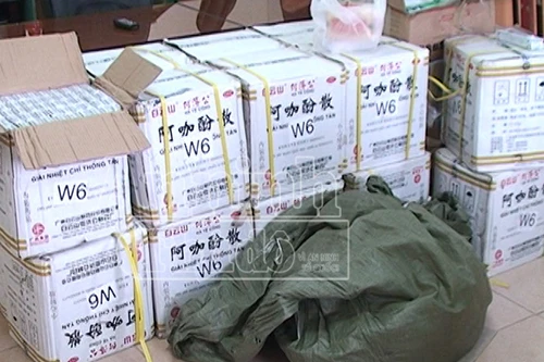 Thuốc tân dược không rõ nguồn gốc “ngang nhiên” vào thành phố