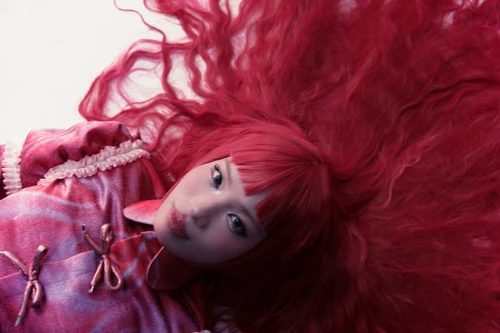 Cầm đánh dấu sự trở lại bằng EP đầu tay, hé lộ màu sắc âm nhạc đa dạng và sáng tạo