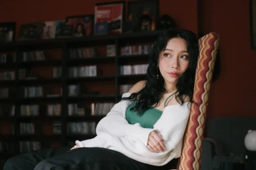 Con gái diva Mỹ Linh thổi làn gió mới cho nhạc Trịnh