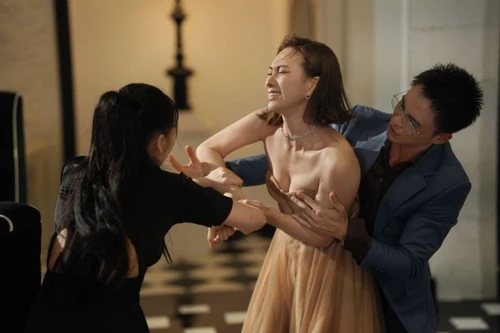 Phương Anh Đào thẳng thừng “cảnh cáo” Miu Lê cực gắt trong phim “Chiếm đoạt”