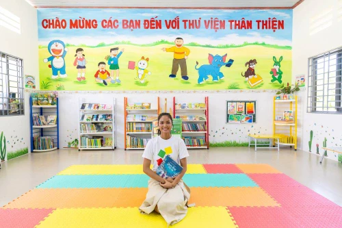 Hoa hậu H’Hen Niê khánh thành thư viện thân thiện thứ 12 tại Đồng Nai