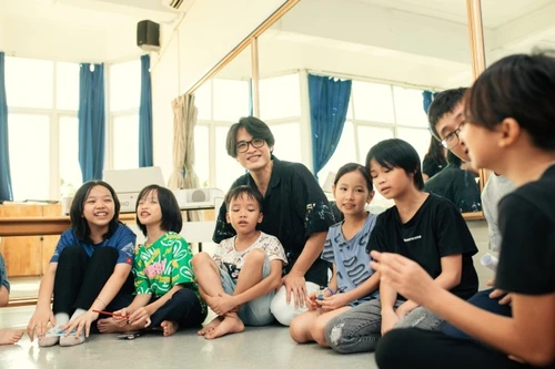 Hà Anh Tuấn trở thành Đại sứ của "Tổ chức Trẻ em Rồng Xanh"