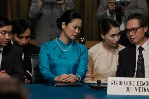  “Mưa đỏ” ra mắt trailer chính thức, Hoà Minzy bất ngờ góp mặt 