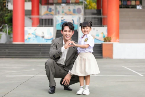 Song Luân viết tiếp ngoại truyện "Nhà bà Nữ" bằng MV mới? 