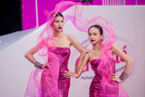  Vietnam’s Next Top Model 2025: Chứng minh bản lĩnh trên sàn diễn, mỗi bước đi mang "tinh thần vedette"