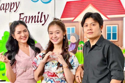 Duyên Quỳnh nhận lời làm cô giáo “không vì mối quan hệ thân thiết với Nguyễn Văn Chung"