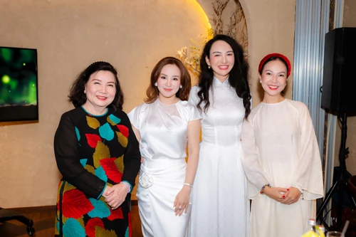 Hoa hậu Ngọc Diễm, Vy Oanh cùng lan tỏa sứ mệnh "Gieo bình an" đến 1 triệu phụ nữ Việt