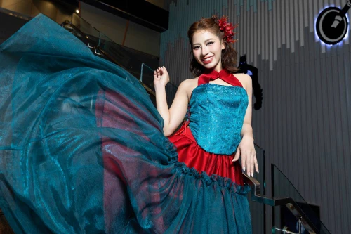 Tín Nguyễn "lột xác" để hóa thân vào nhân vật Mùi dưới bàn tay Victor Vũ