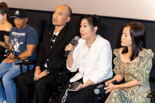 NSND Hồng Vân “kể tội” đoàn làm phim “Tìm xác - Ma không đầu”