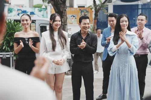 Trần Bảo Sơn khai máy phim “Trên con đường mới”, lần đầu thử sức vai trò đạo diễn