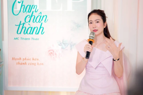 MC Thanh Thảo Hugo ra mắt cuốn sách ấp ủ 5 năm, đánh dấu cột mốc 25 năm làm nghề 