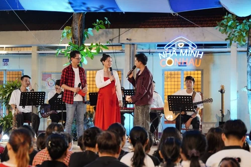 Đêm nhạc của Lâm Vỹ Dạ hỗ trợ hơn 100 triệu cho một trường tiểu học