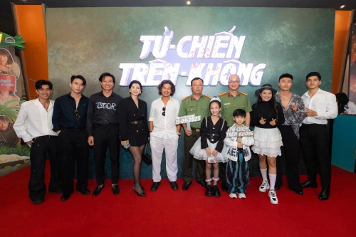 Dàn diễn viên trong phim điện ảnh “Tử chiến trên không” chính thức ra mắt khán giả 