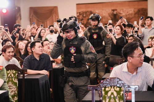 Binz và Hưng Nguyễn bất ngờ được công bố trong dàn cast chính thức của "Chiến sĩ quả cảm"