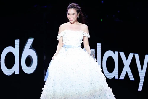 Mỹ Tâm bán sạch 6,000 đĩa liveshow "Tri âm" chỉ trong 3 giờ đồng hồ