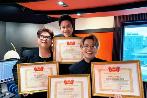 Hành trình Tự hào Việt Nam của DTAP được Trung ương Đoàn TNCS Hồ Chí Minh trao Bằng khen