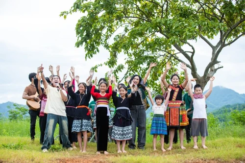 Phương Thanh và Ngũ Cung hòa giọng trong dự án "Chung một ước mơ"