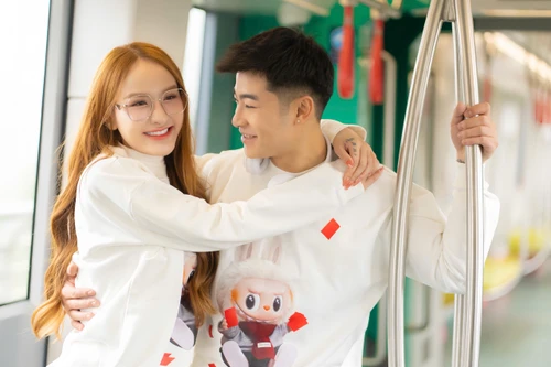 Quán quân Sao Mai 2013 Ngô Thanh Huyền tái xuất showbiz với MV "Xoá ký ức về anh"