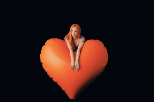 Album “Dear Min” kể lại hành trình đối diện với bóng tối