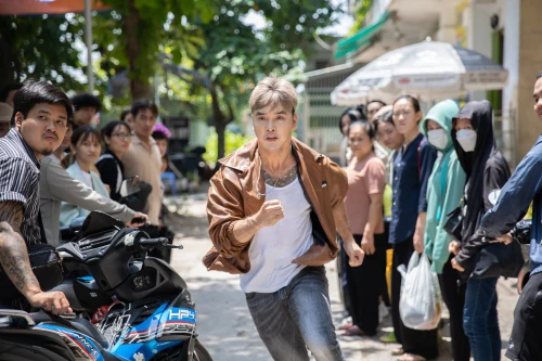 Ưng Hoàng Phúc trở lại “oanh tạc” Vbiz với web drama "Phúc Cọp"