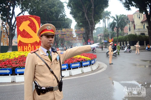 Công an Hà Nội triển khai công tác bảo vệ Đại hội Đảng toàn quốc lần thứ XII