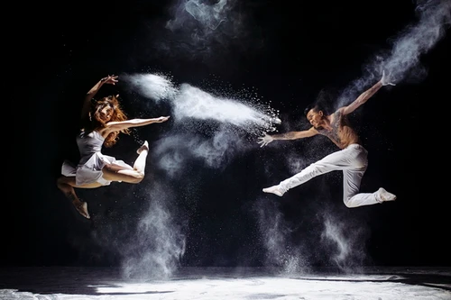 Á quân “Thử thách bước nhảy” Phạm Lịch ra MV đầu tay