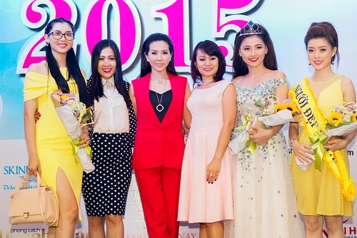 Hoa hậu Thu Hoài làm giám khảo “Người đẹp công sở 2015“