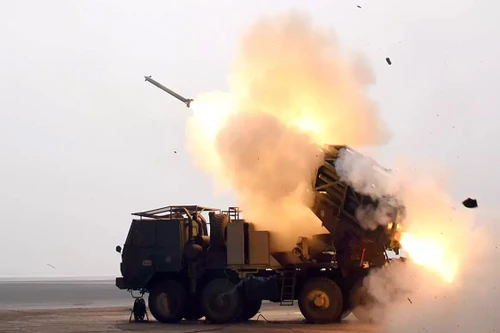 [ẢNH] Ấn Độ nâng cấp "bão lửa" Pinaka với sức hủy diệt sau bom hạt nhân