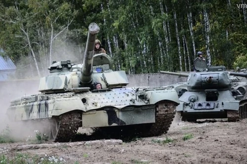 [ẢNH] Liên Xô đã có pháo tăng 152mm trước NATO và Nga hiện nay hơn 30 năm