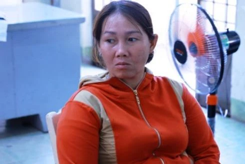 Audio 12-2-2017: Hai học sinh truy đuổi, bắt "nữ quái" trộm vàng