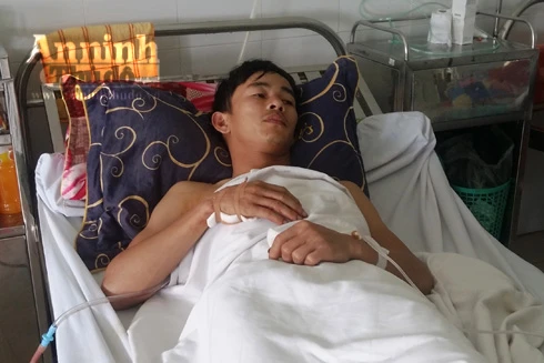 Mâu thuẫn khi ăn nhậu, một người đàn ông bị đâm trọng thương