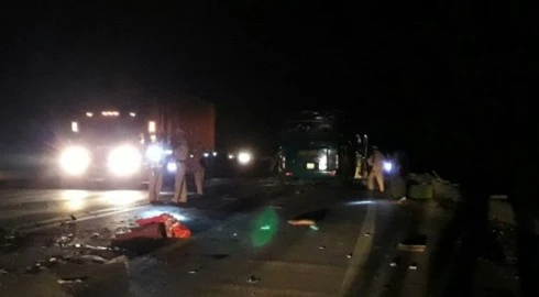 Hoàn tất khám nghiệm vụ nổ xe khách ở Bắc Ninh khiến 2 người chết