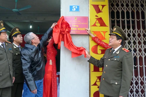 Khánh thành nhà tình nghĩa tặng gia đình liệt sỹ CAND 