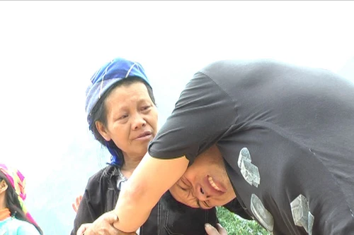 Chuyện cổ tích nơi cao nguyên đá: Vừ Già Pó trở về sau chuyến lưu lạc 5.800km