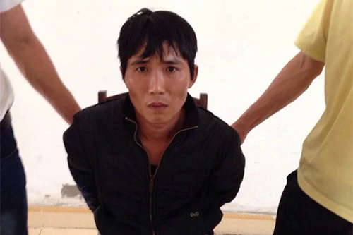 Bắt đối tượng “tuồn” ma túy lên các tàu than