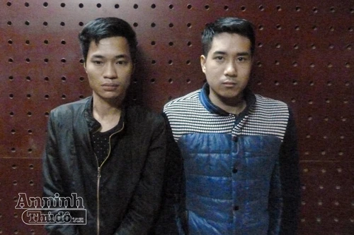 Đột nhập phòng ngủ cặp vợ chồng mới cưới lấy cắp tiền mừng