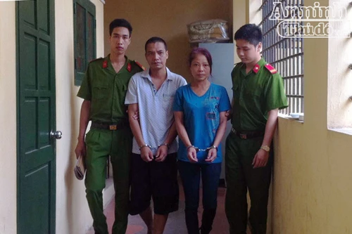 Cặp đôi nghiệp ngập đột nhập láng giềng trộm cắp