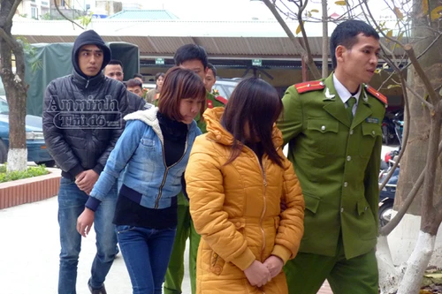 "Xóa" xới bạc tụ tập toàn chủ quán đấm lưng, tẩm quất