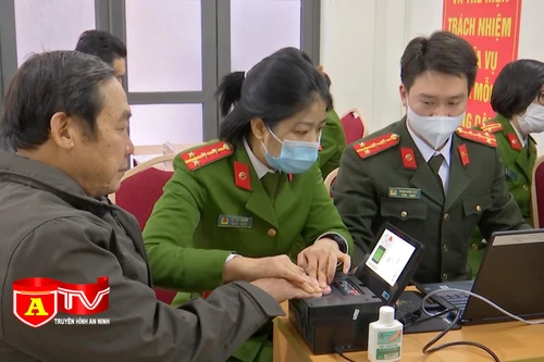 Gần 45.000 hồ sơ đăng ký cấp căn cước công dân gắn chip