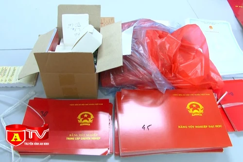 Thủ đoạn tinh vi của đường dây làm giả giấy tờ