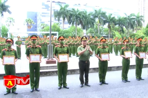 Vận dụng kiến thức được trang bị, hoàn thành tốt nhiệm vụ tại đơn vị mới