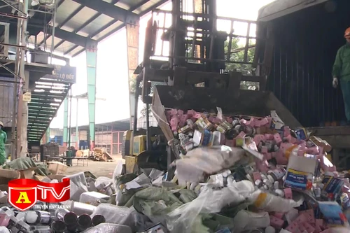 Tiêu hủy hơn 10 tấn mỹ phẩm, thực phẩm chức năng giả