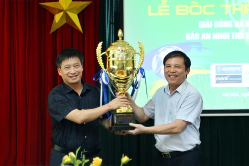 Hứa hẹn hấp dẫn, kịch tính ngay từ vòng bảng