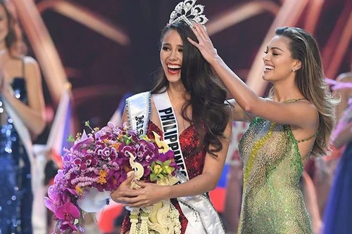 [ẢNH] Chung kết Hoa hậu Hoàn Vũ 2018: Việt Nam lọt top 5, Philippines đăng quang ngôi vị cao nhất